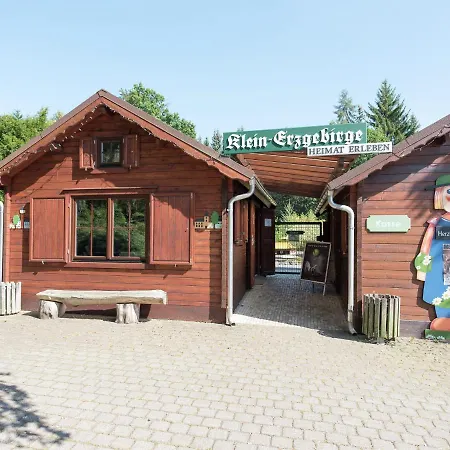 Comfortable In Saxony With Terrace Feriehus